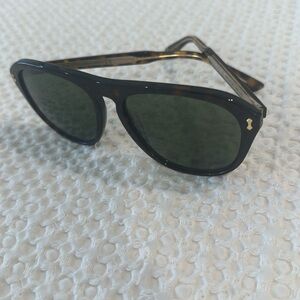 Gucci unisex sunglasses